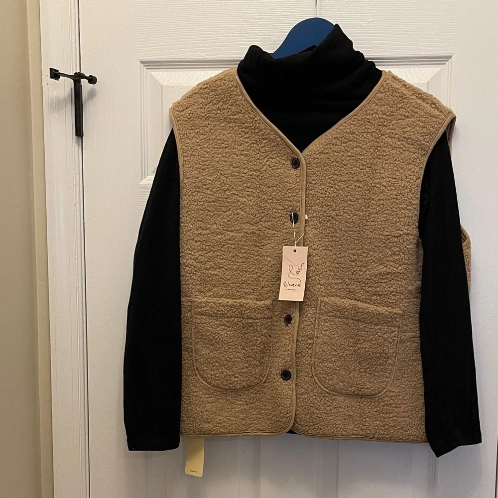 Cozy Tan Sleeveless Sweater Vest - Picture 1 of 4